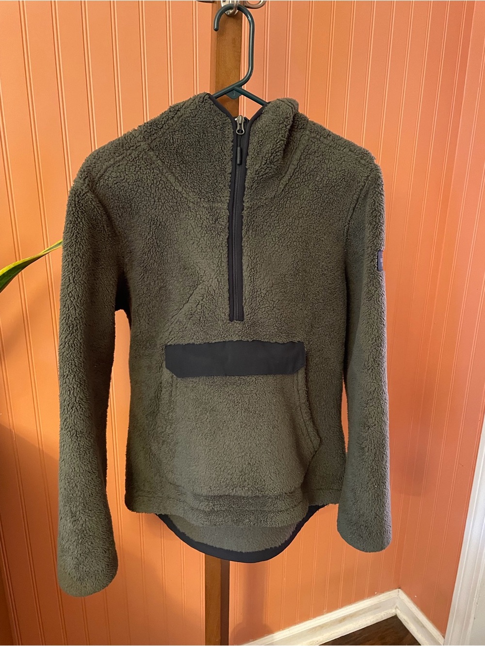 Women’s North Face Olive Green Sherpa Half-Zip Jacket